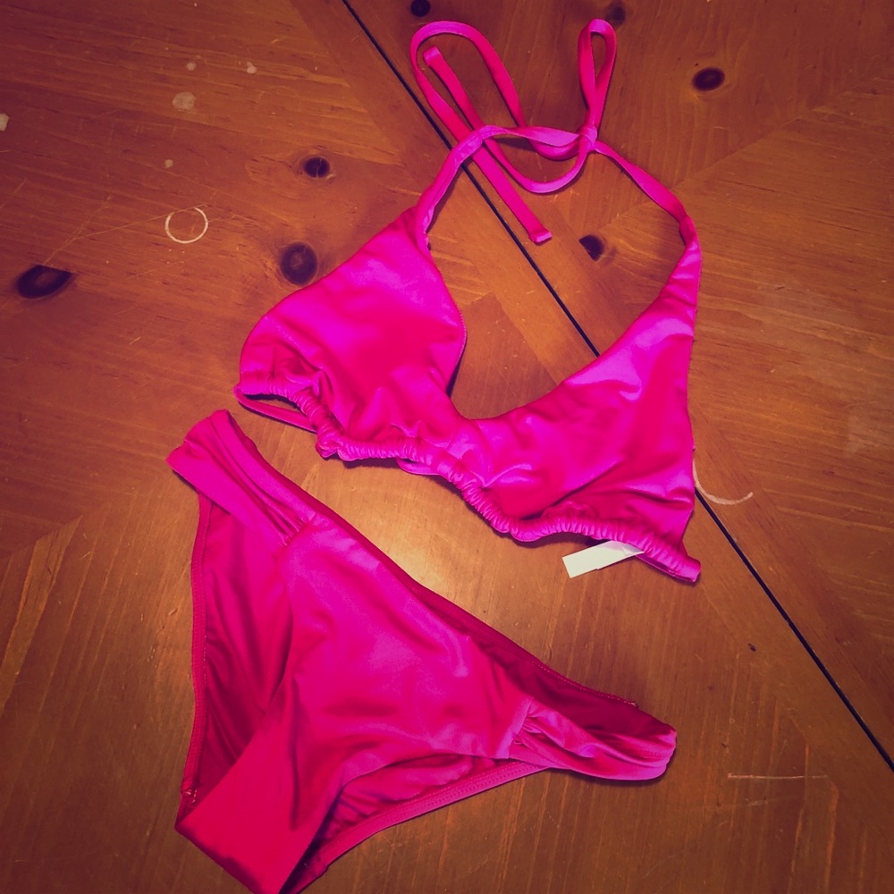 Victoria’s Secret bikini